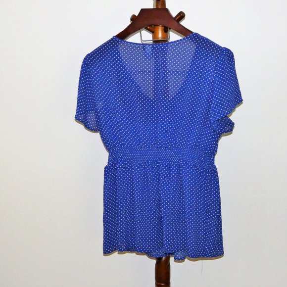 Torrid blue & white polka dot pullover top Semi Sheer - Picture 4 of 4